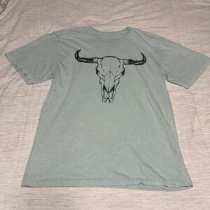 Graphic T-Shirt with Bull Skull Design Medium